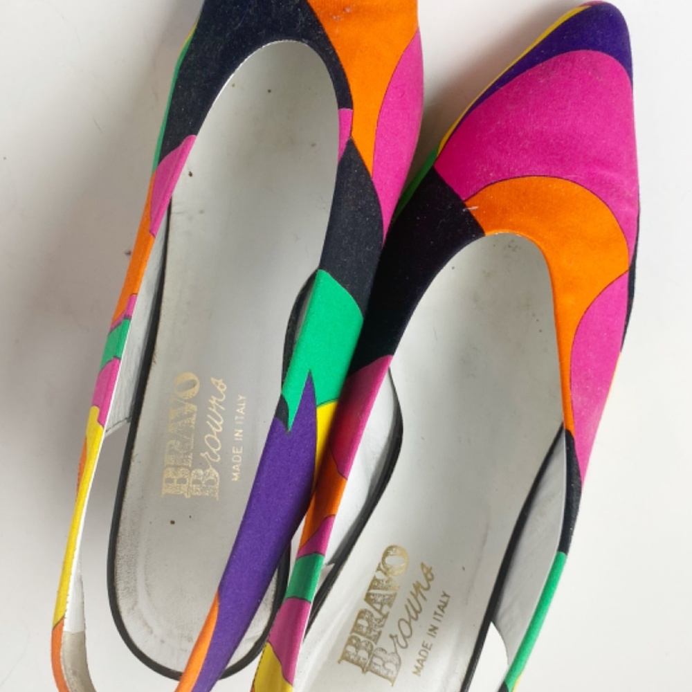 Multicolor Patterned Pointed-Toe Heels - Vibrant Colorblock Design - Picture 3 of 5